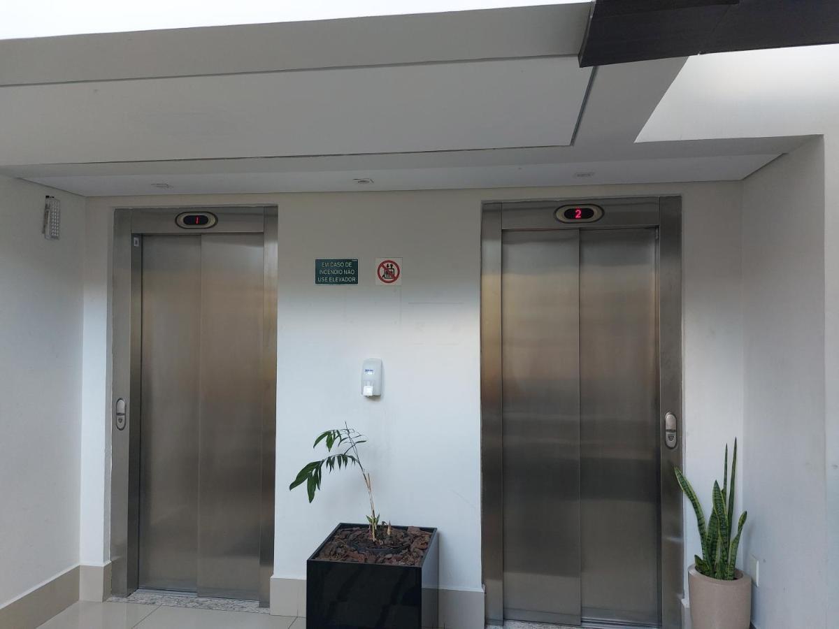 Apto 401, Otima Localizacao, Self Check-In, Wi-Fi, Varanda E Vista Linda, 14Km Aeroporto Daire Lagoa Santa  Dış mekan fotoğraf